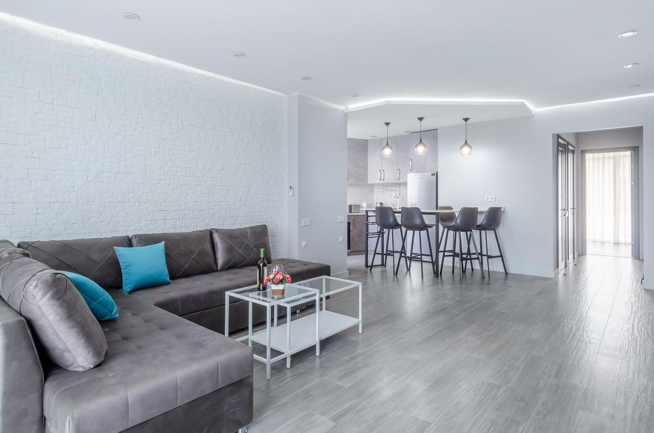 Green Line Apartment Mtsvane Konts'khi Buitenkant foto